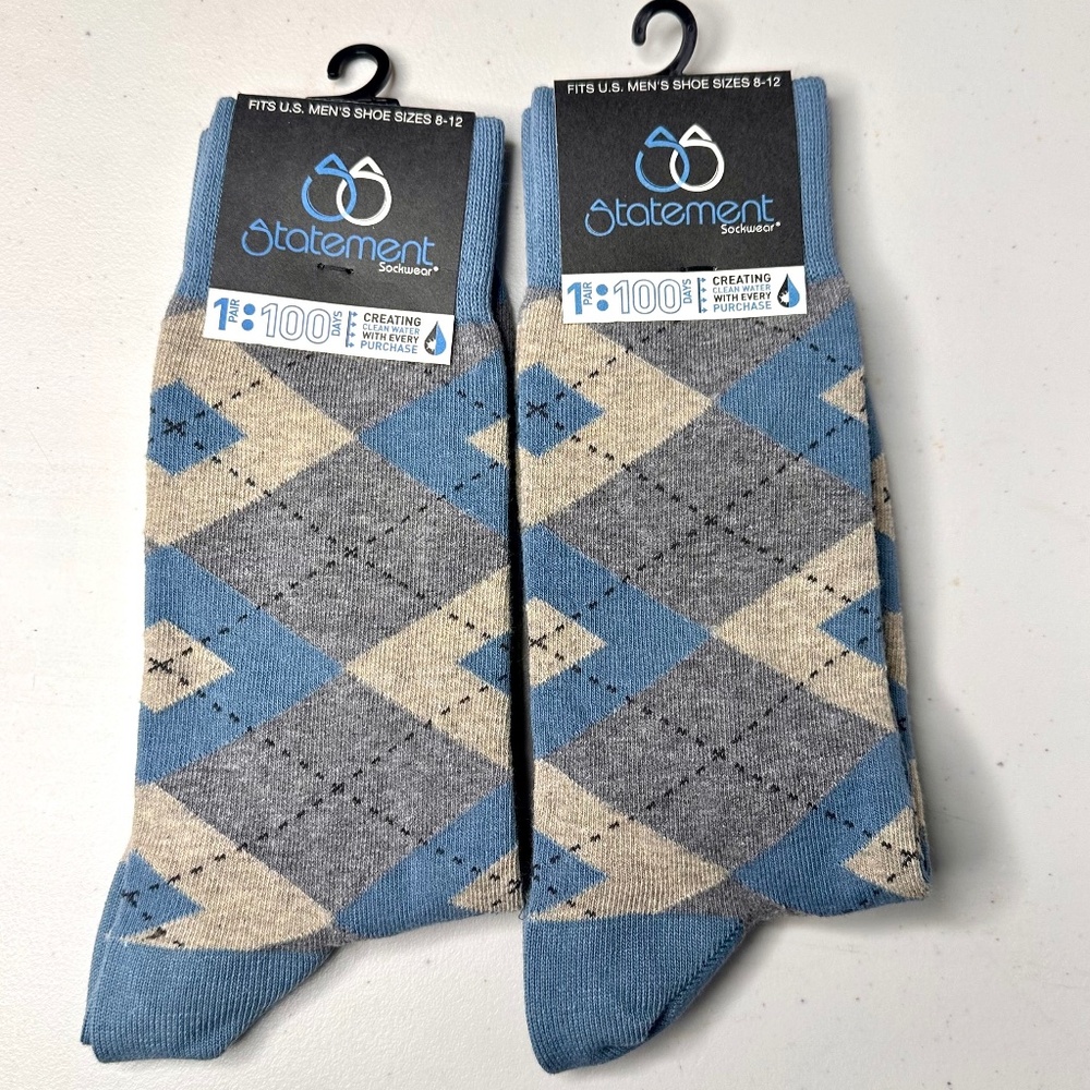 2 Pairs Statement Sockwear Men's Socks Slate Gray Shoe Sizes  8-12 NWT